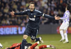 电子竞技-詹姆斯关键节点赛事规则更新，皇家马德里带队取胜！