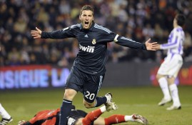 电子竞技-詹姆斯关键节点赛事规则更新，皇家马德里带队取胜！